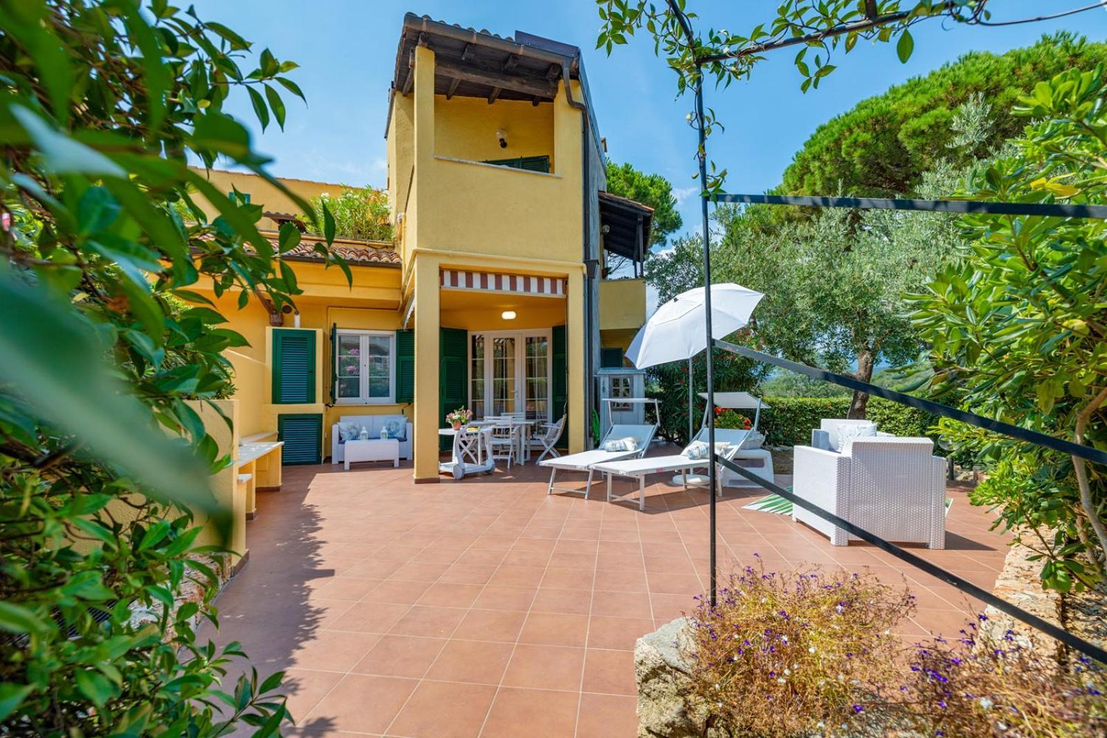 Isabel Beach And Bike Finale Ligure Exterior photo